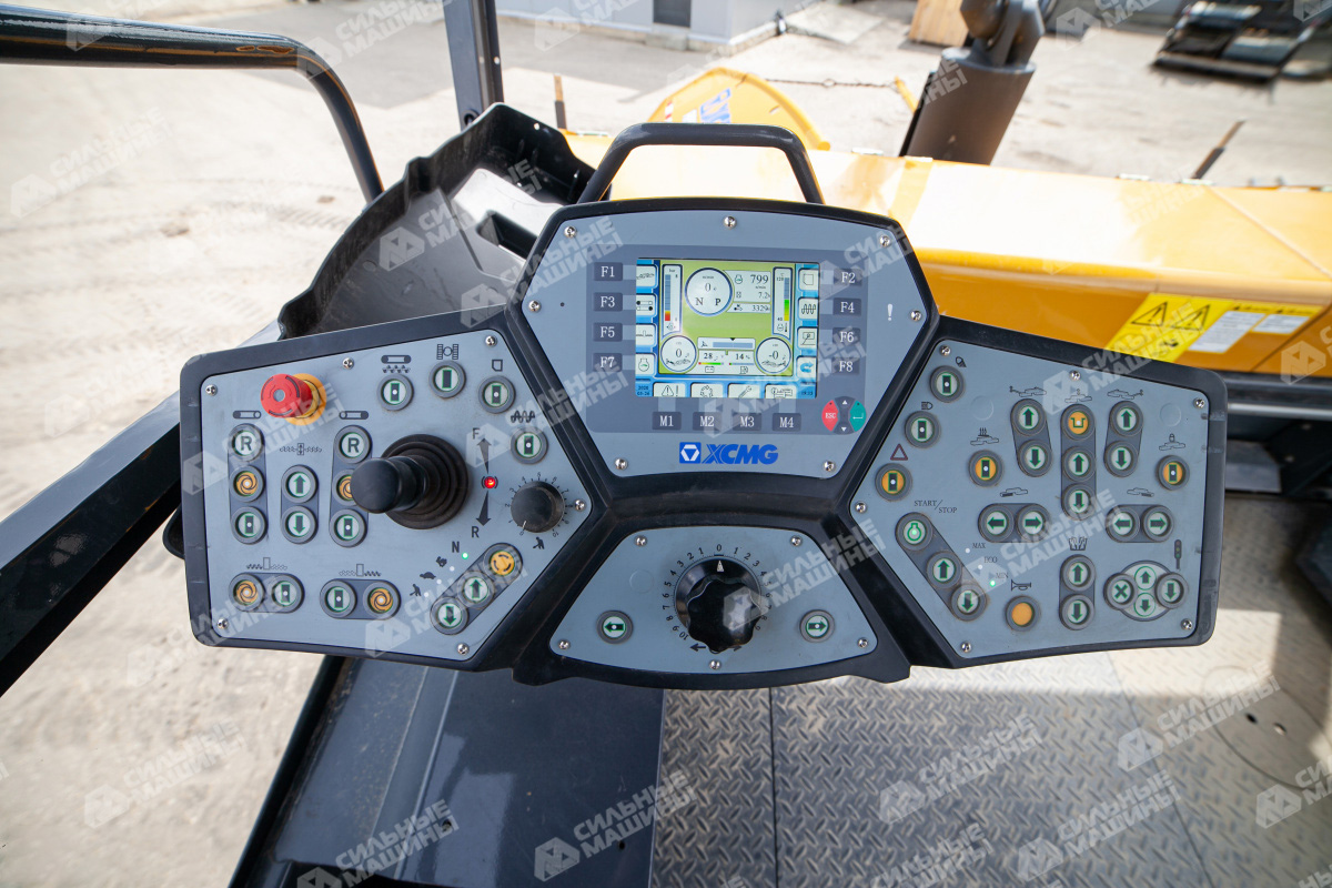 Асфальтоукладчик XCMG RP603 PRO
