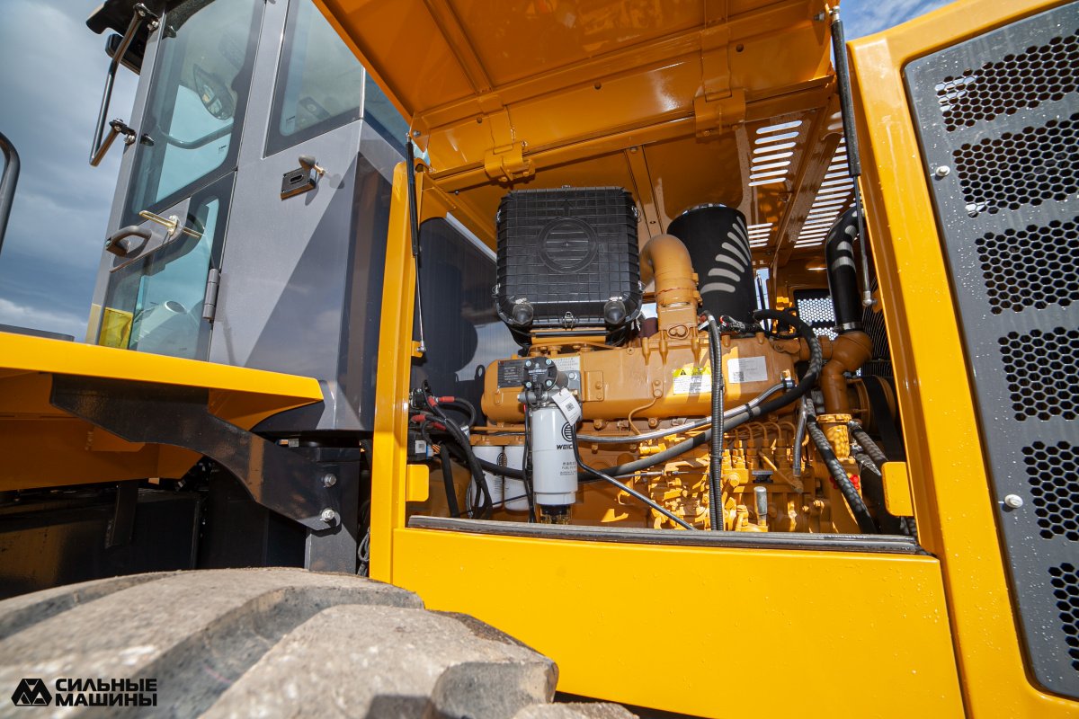 Фронтальный погрузчик XCMG LW550RU