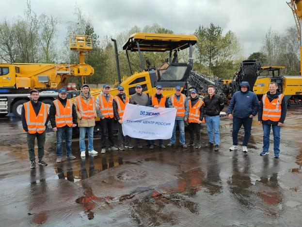 "СИЛЬНЫЕ МАШИНЫ"  приняли участие в очередном корпоративном обучении дилерской сети XCMG.