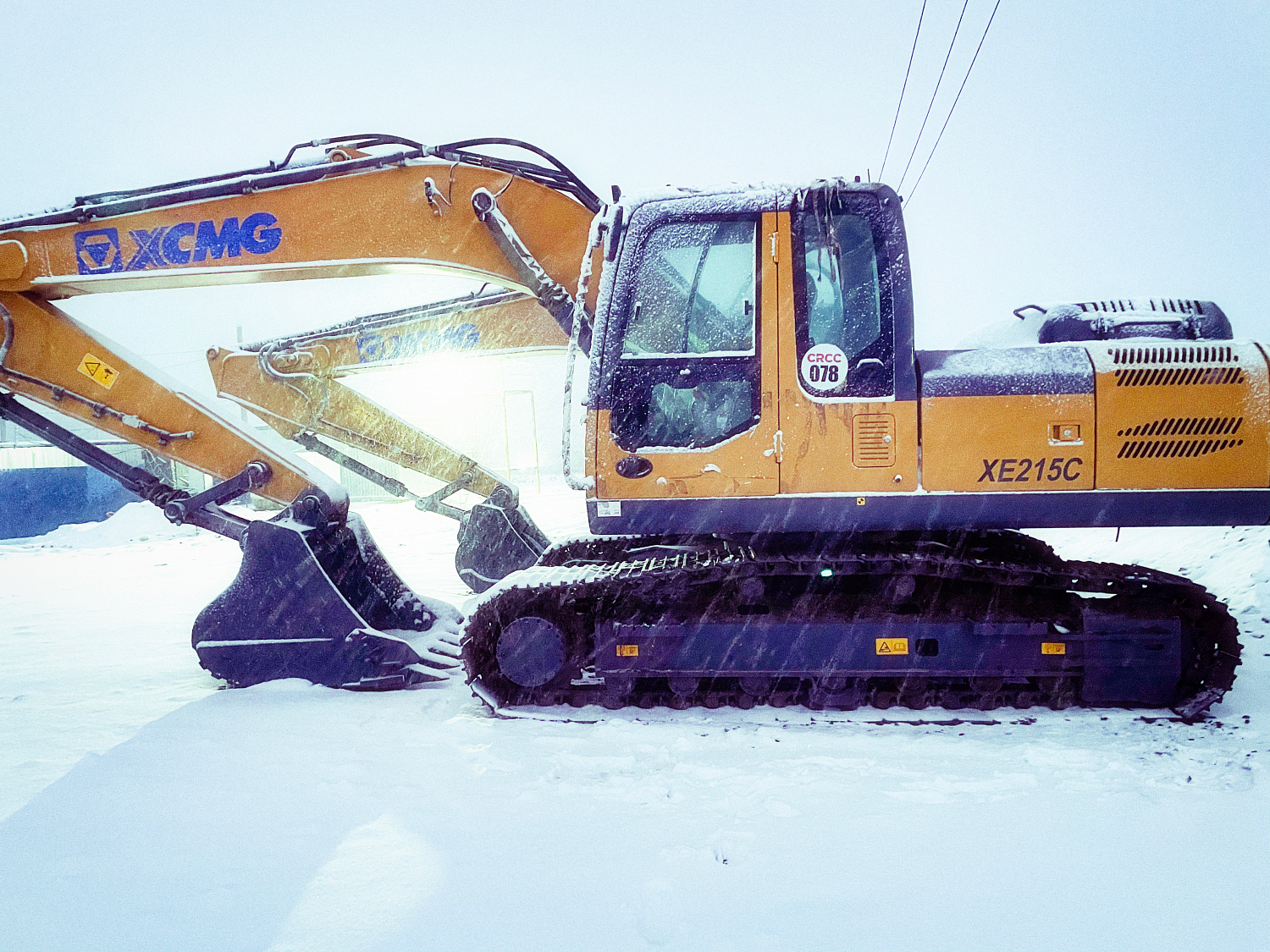 Гусеничный экскаватор XCMG XE215C