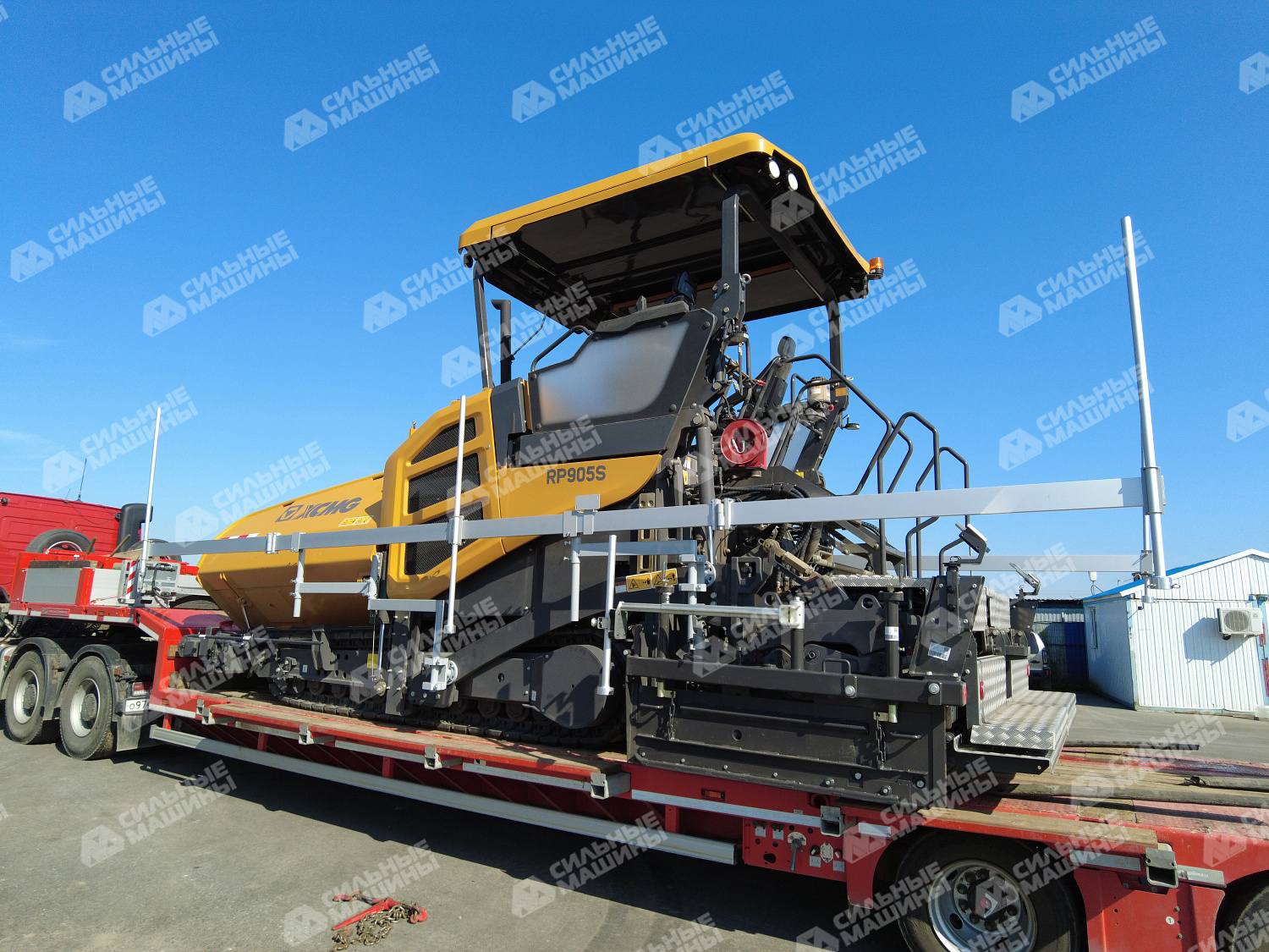 Асфальтоукладчик XCMG RP905S с плитой E600B