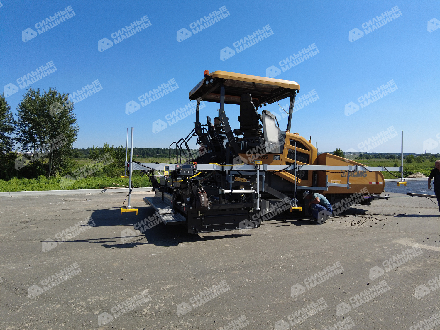 Асфальтоукладчик XCMG RP905S с плитой E600B