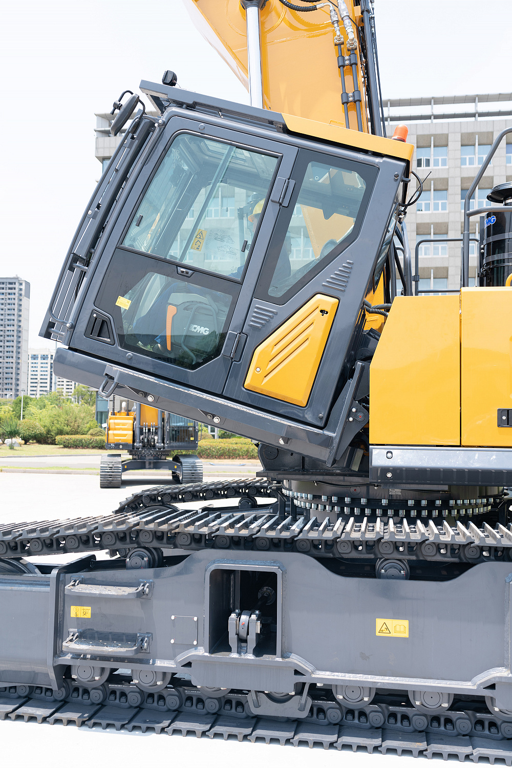 Экскаватор-разрушитель XE500DHR