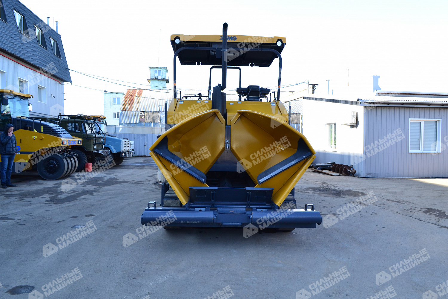 Асфальтоукладчик XCMG RP603 PRO